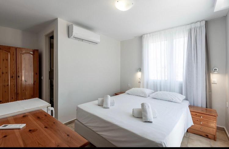 Hotell Frini *